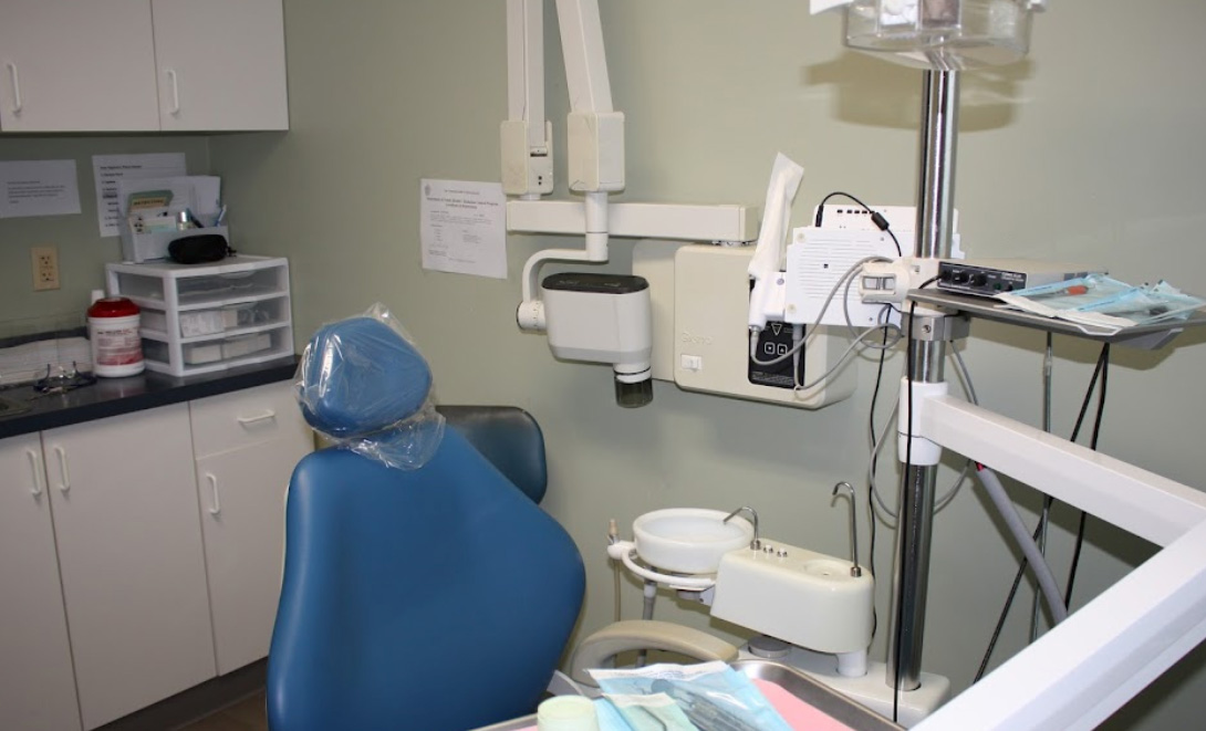Quinsigamond Dental | Dentures, Dental Fillings and Digital Radiography