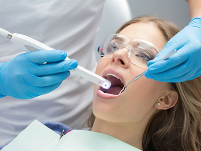 Quinsigamond Dental | Dentures, Invisalign reg  and Emergency Treatment